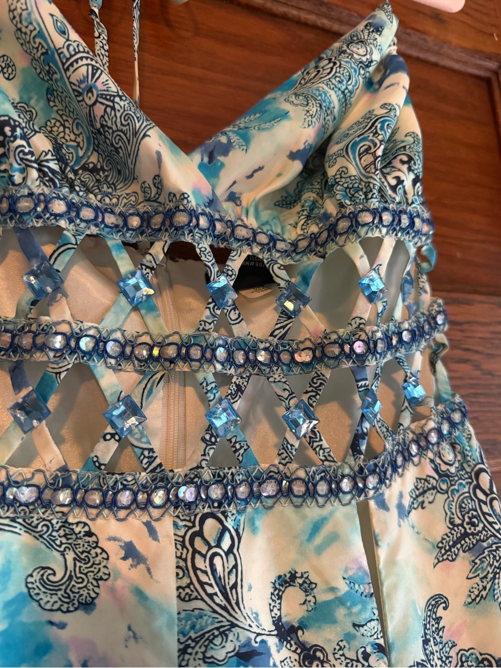 VINTAGE Y2K 100% Silk Embellished Handkerchief Hem Midi Dress V Neck Paisley 4 - Picture 3 of 6